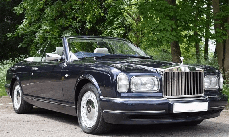 2000 Rolls-Royce Corniche V, front and side