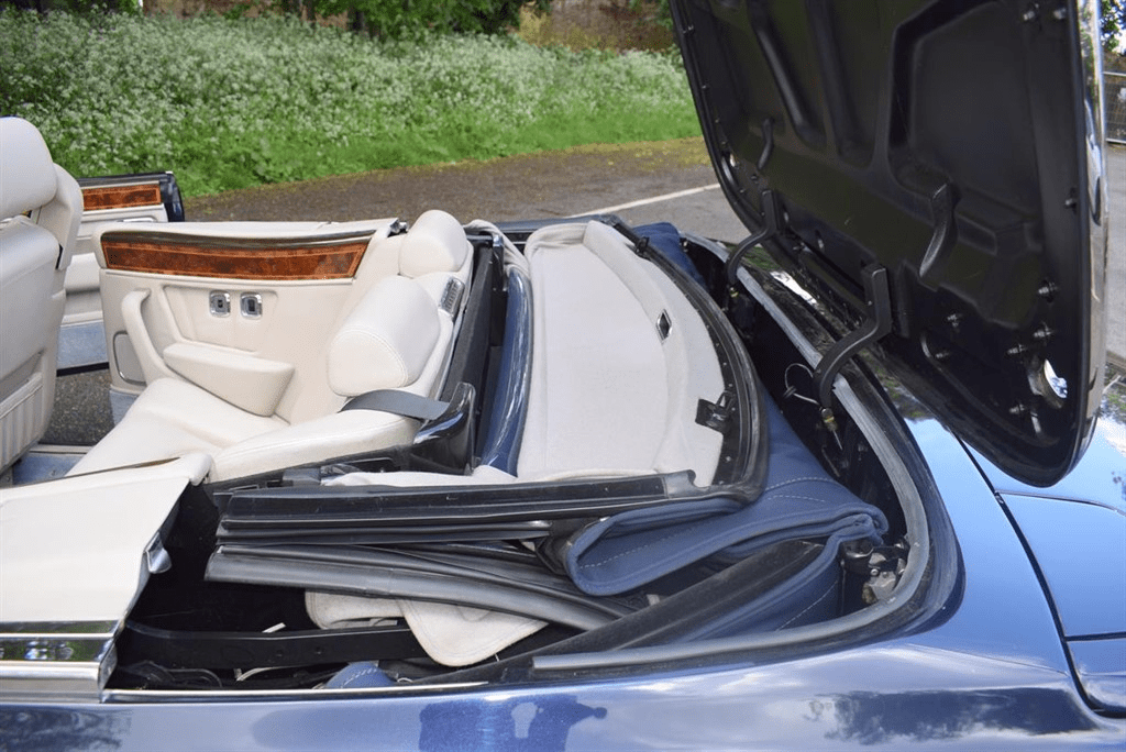 2000 Rolls-Royce Corniche V, internal folding hood mechanism