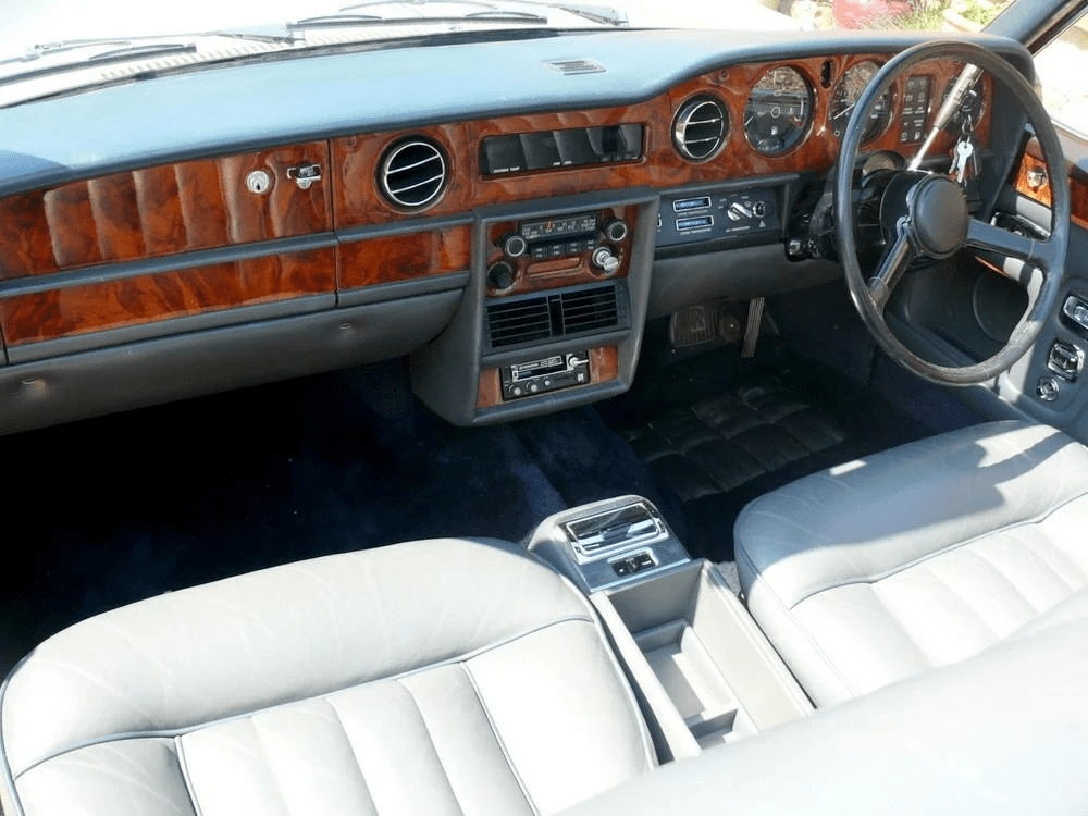 1982 Rolls-Royce Corniche I, dashboard