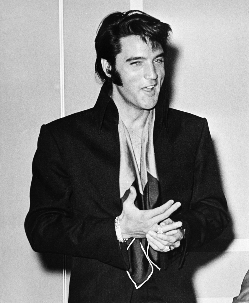 Elvis at a press conference following his successful opening in Las Vegas, 1969.
