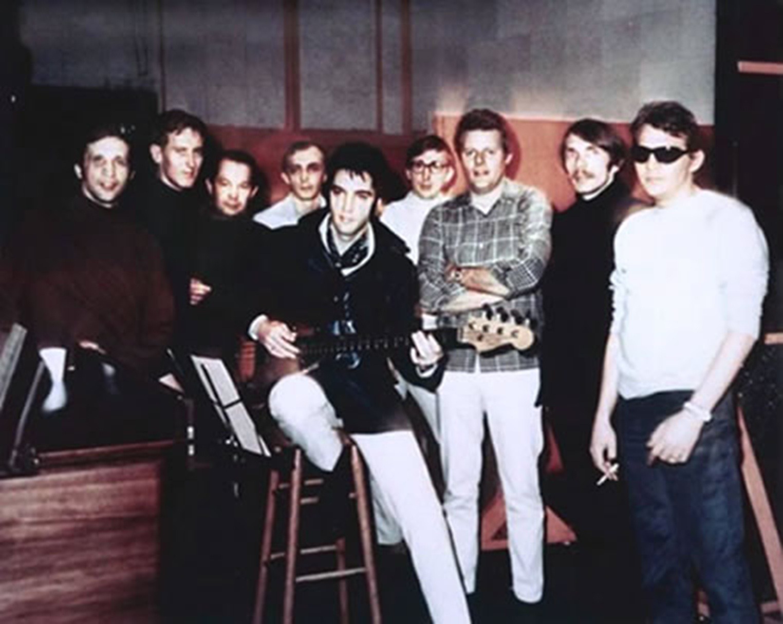 Elvis with the band at American Sound Studios, Memphis, 1969. Suspicious Minds.